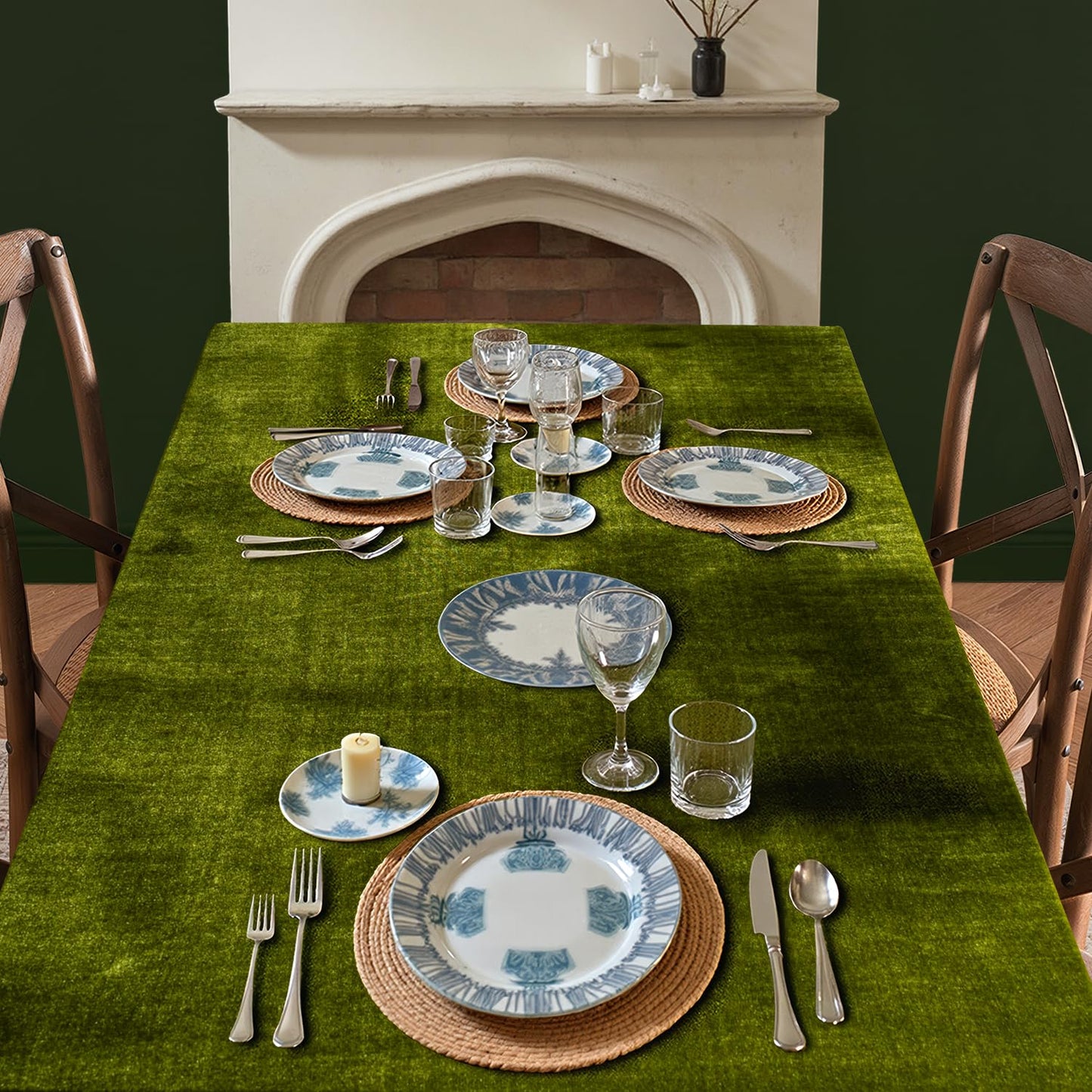 MIULEE Samttischdecke mit dekorativer Rüschenkante, luxuriös weich, waschbar, rechteckig, dick, knitterfrei, für Küche, Esszimmer, Party, Hochzeit, 152 x 305 cm, Olivgrün