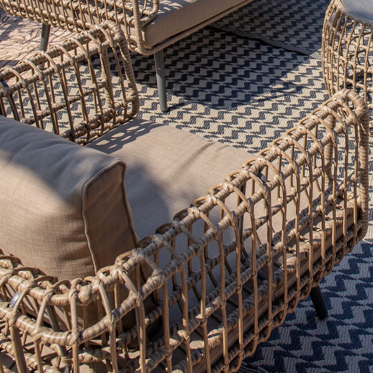 V6H09DC2016BE75C844E69AC55CD3A970E1R5159585P4