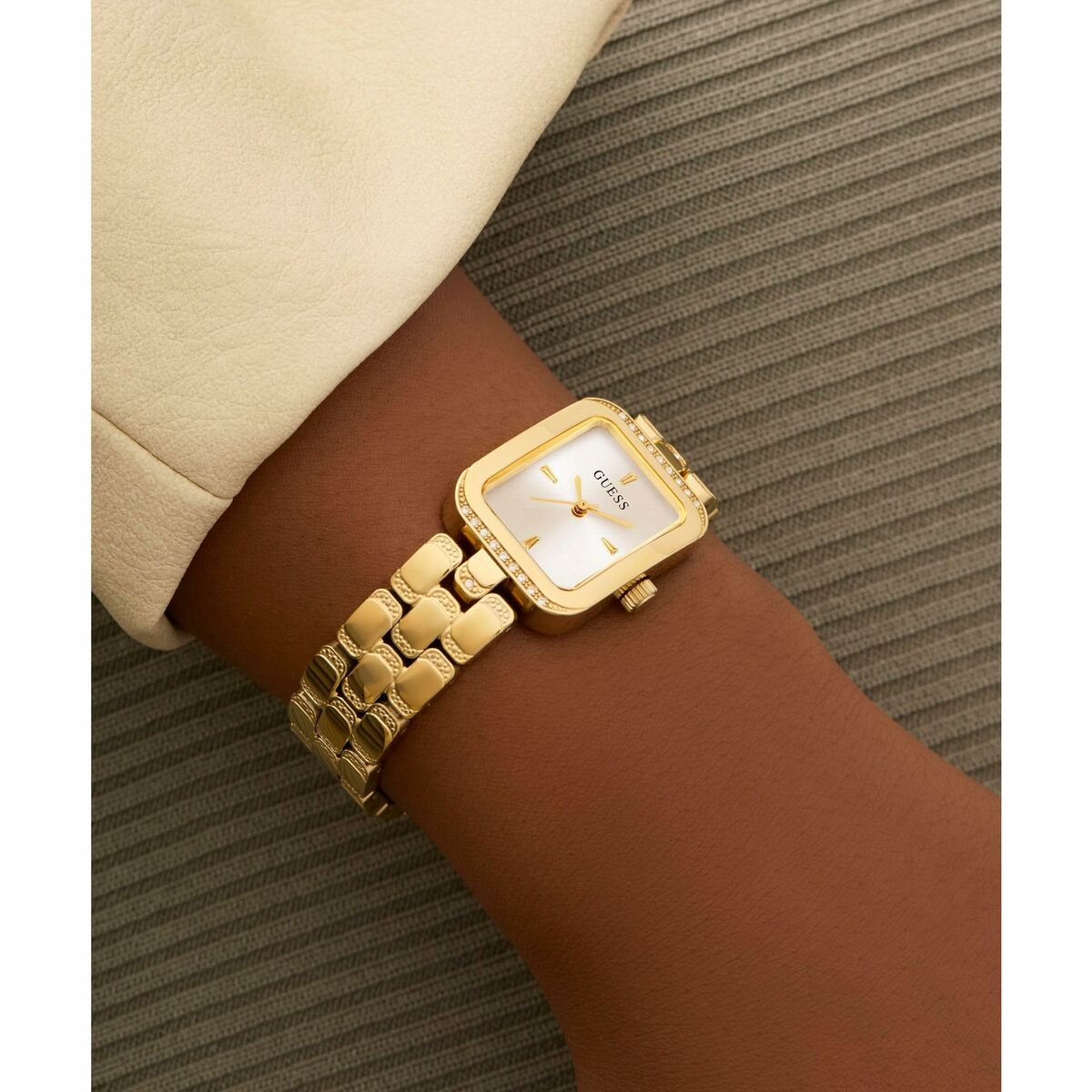 V4H2E3CF3B79269BE348A720E62409861D6R6186460P6