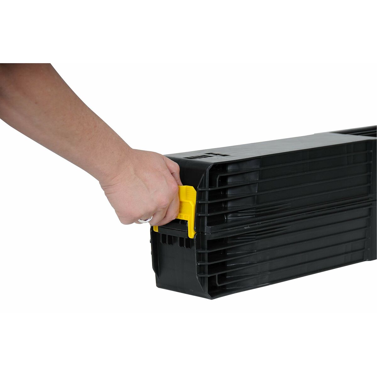 V5H714FE80A356FE0D84F98E01CA8492F98R3334083P4