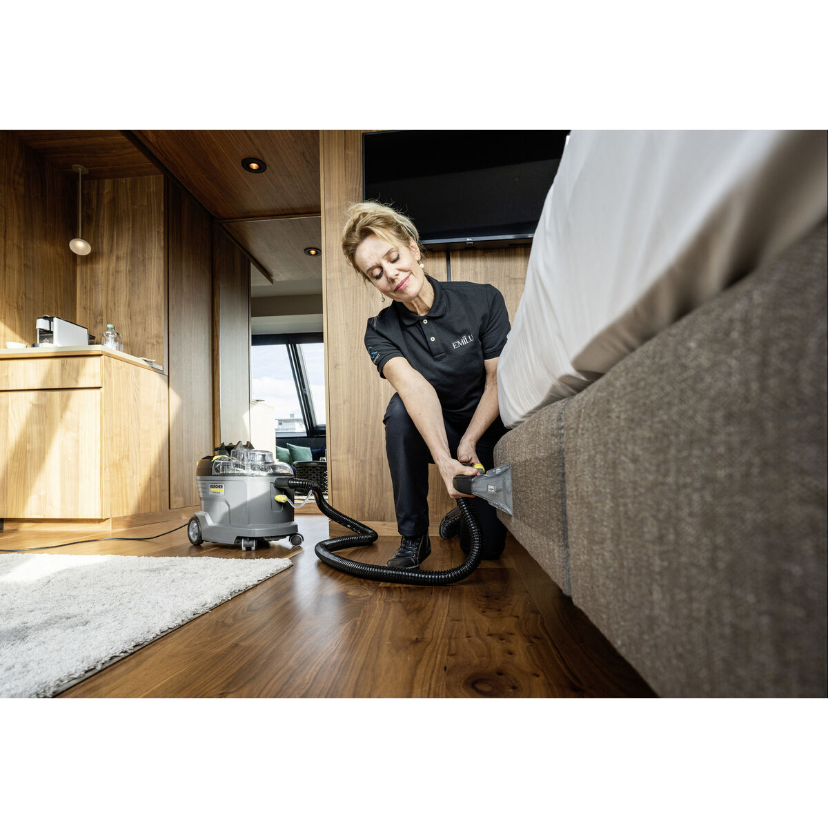 V9HA1E9B4C3C1A4A1A10CEA325B51969A43R6817123P3