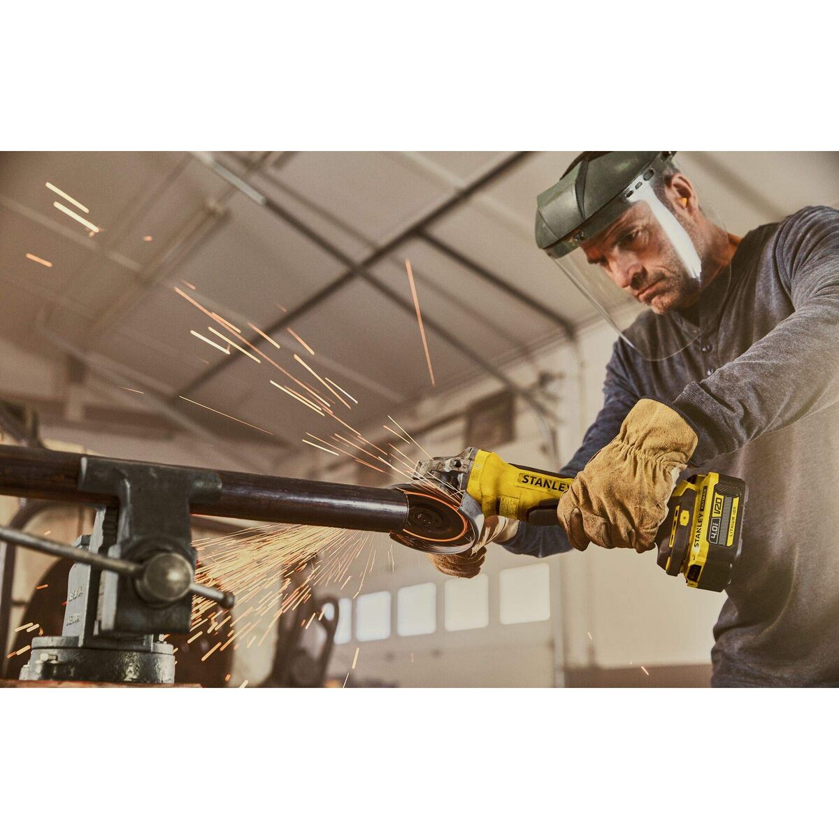 V2H0613A6F356ADB300F1BDAF2C955DBF85R7479479P8