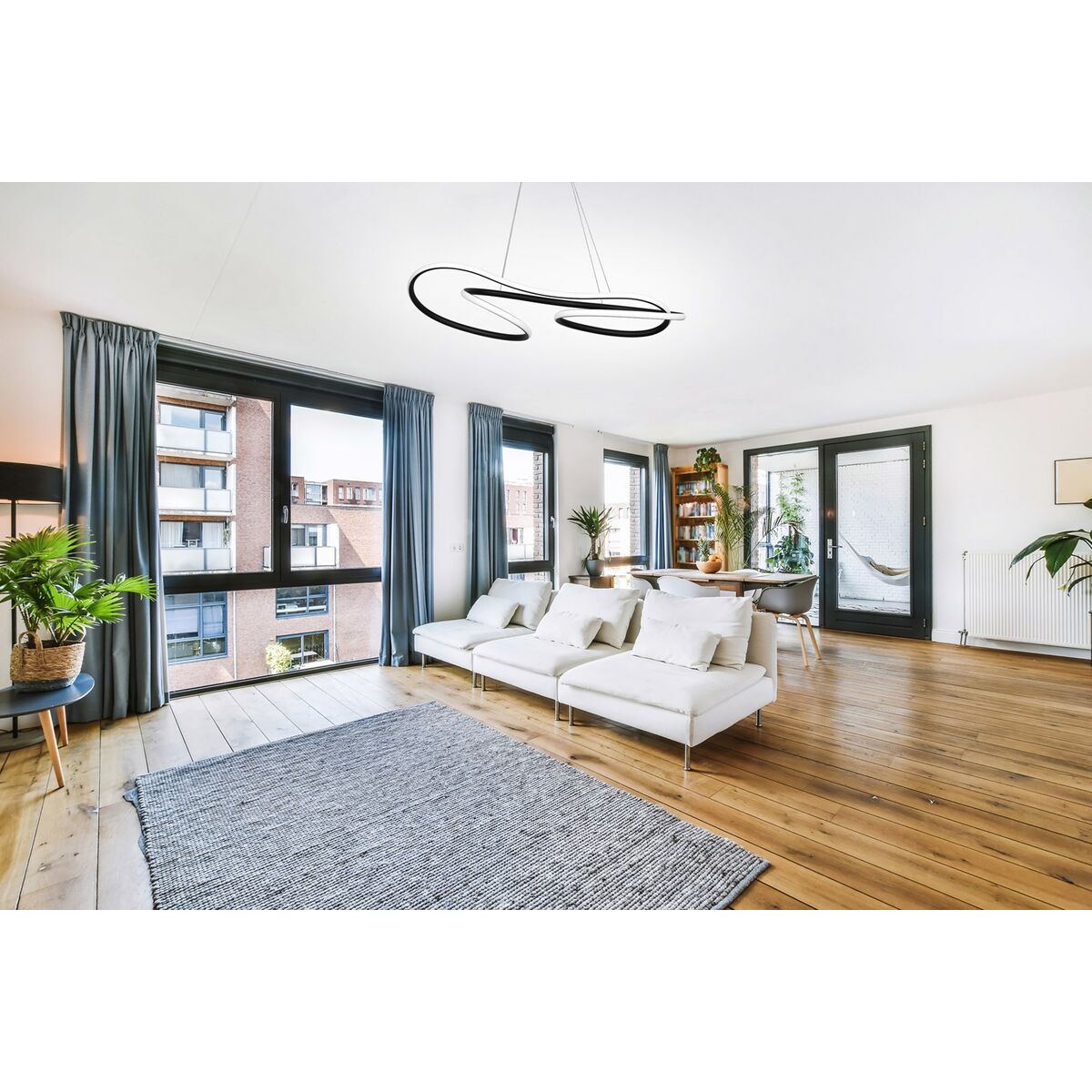 V8HA56B1F1ACAAA0E446055EF7A4C7F4157R6407553P4