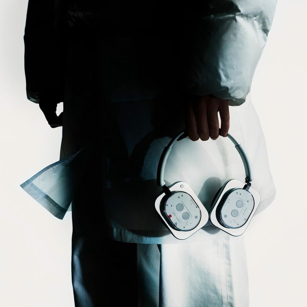 V2HDDE589B0B8A76C2FE7DD2D8B5A3224D9R7510370P9