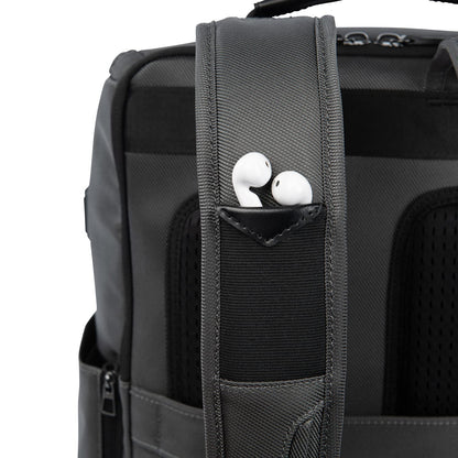 Travelpro Crew Executive Choice 3 Medium Top Load Rucksack, geeignet für Laptops und Tablets bis 15,6 Zoll, USB-A- und USB-C-Anschlüsse, Damen- und Herrenmodell, Jet Black 