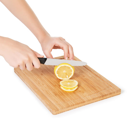 OXO Good Grips 5-Zoll-Universalmesser mit Wellenschliff, Silber/Schwarz