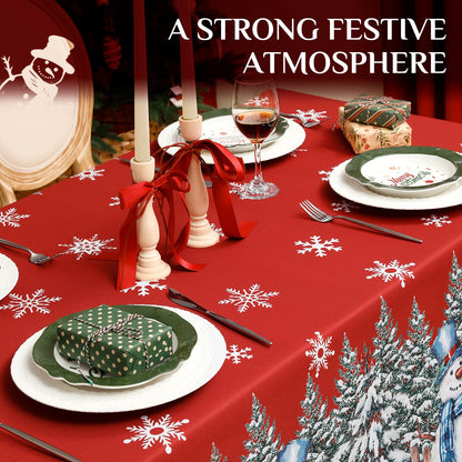 Softalker Weihnachtstischdecke, rechteckig, 152 x 213 cm, Winterliches Weihnachtsmotiv mit Schneemann und LKW, rote Tischdecke, fleckenabweisende Tischdecke im Landhausstil für Feiertage, Abendessen und Partys