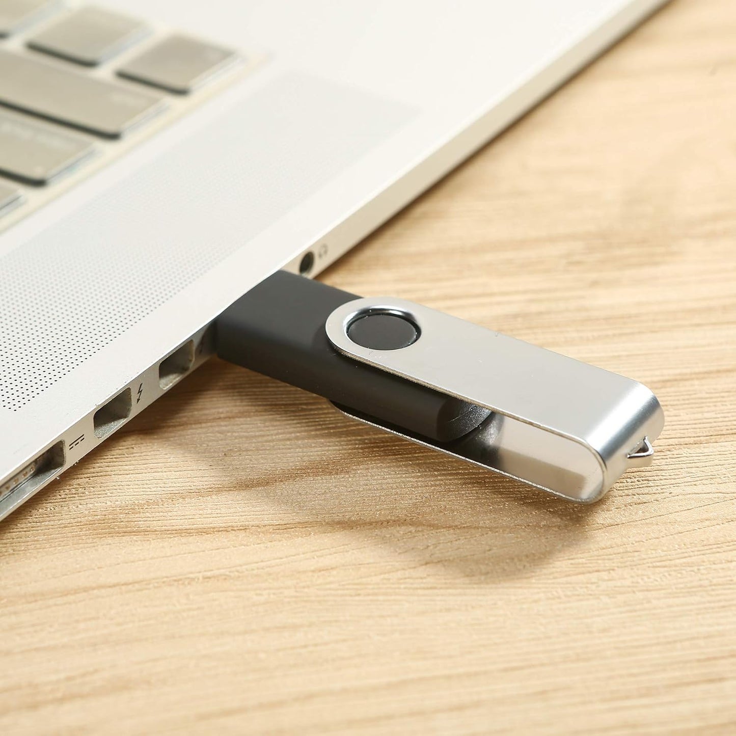 10Pcs 16GB USB Flash Drive Bulk Pack Thumb Drives, Bulk USB 2.0 Flash Drives Swivel Memory Stick 16G Jump Drive Pen Drive Zip Drive for Data Storage Photo Video File Music, Black