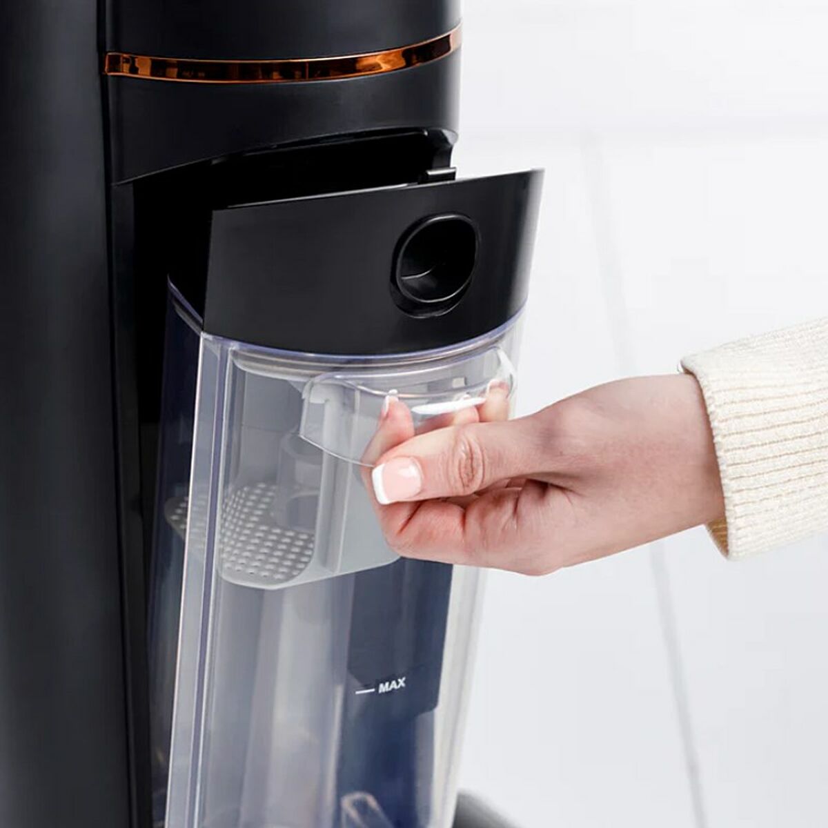 V5HB2116CAECAF4FA1DFCF3BB4B05A800E2R5052476P10