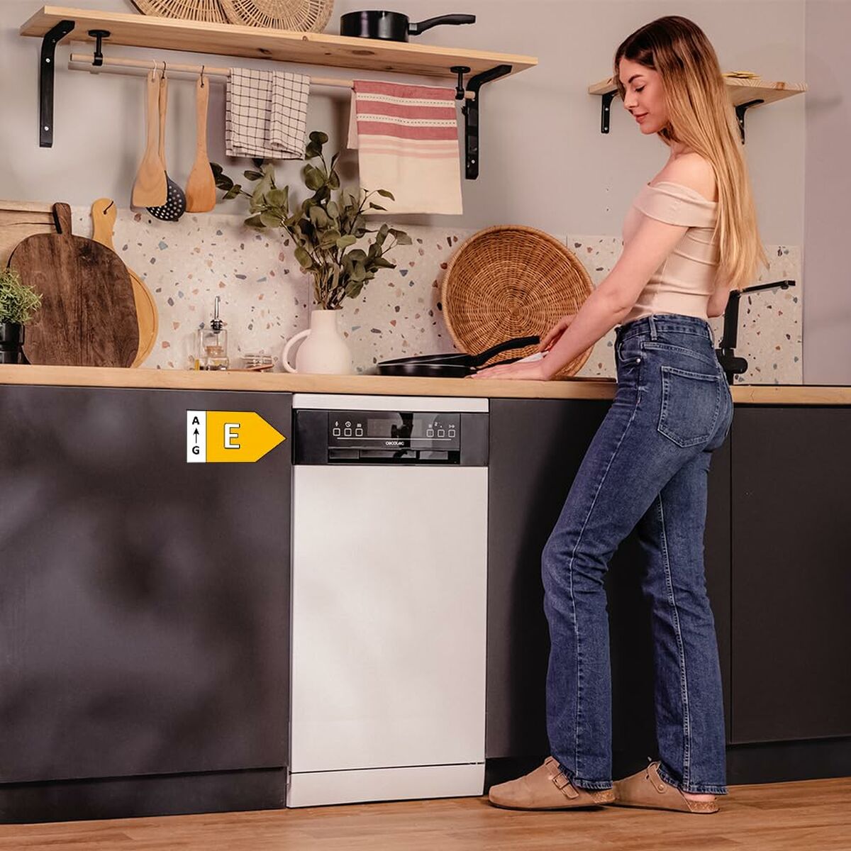 V6H38BA2821FE66B2EE5780D3FF86D98AF8R7392005P6