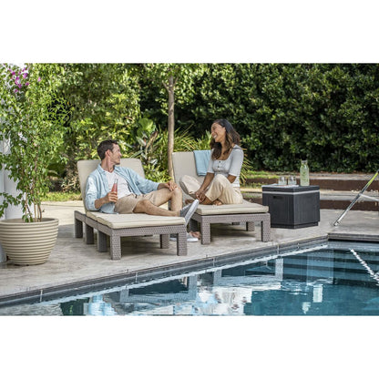 V8H1913C832C4D4456CA8A1AFE1D640265CR2545497P10