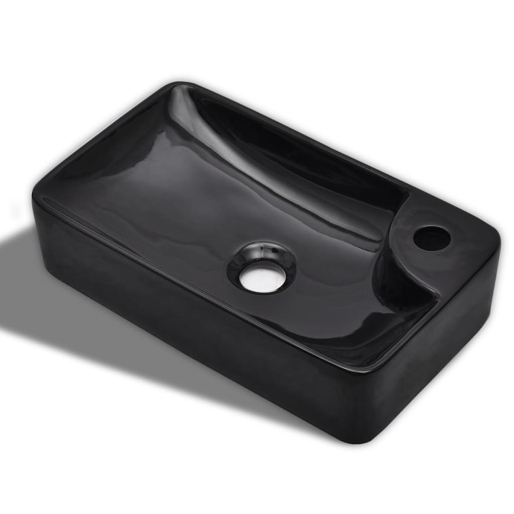 Lavabo en céramique avec trou de robinet noir