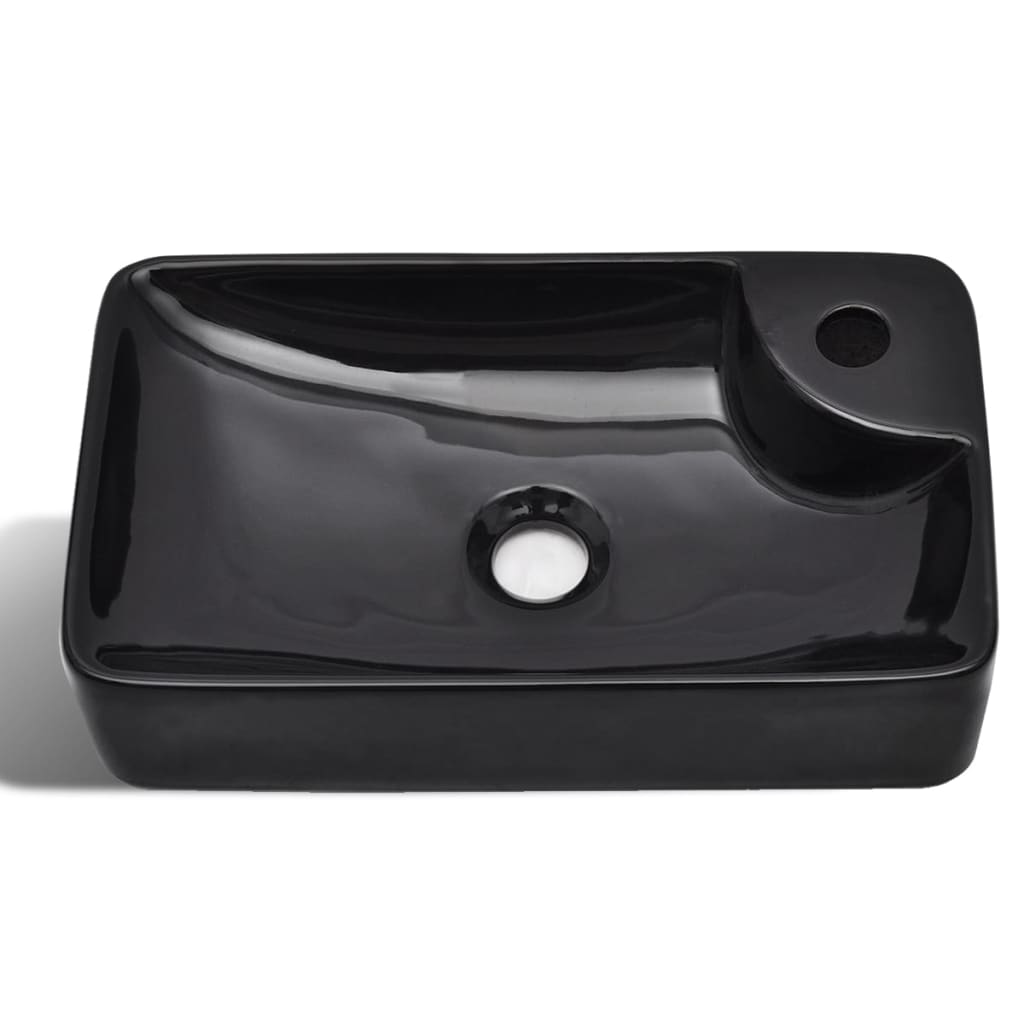 Lavabo en céramique avec trou de robinet noir