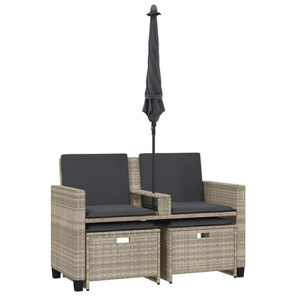 vidaXL Gartensofa 2-Sitzer Sonnenschirm und Hocker Hellgrau Polyrattan