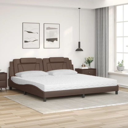 vidaXL Lit « Viana » avec matelas marron 200x200 cm en similicuir