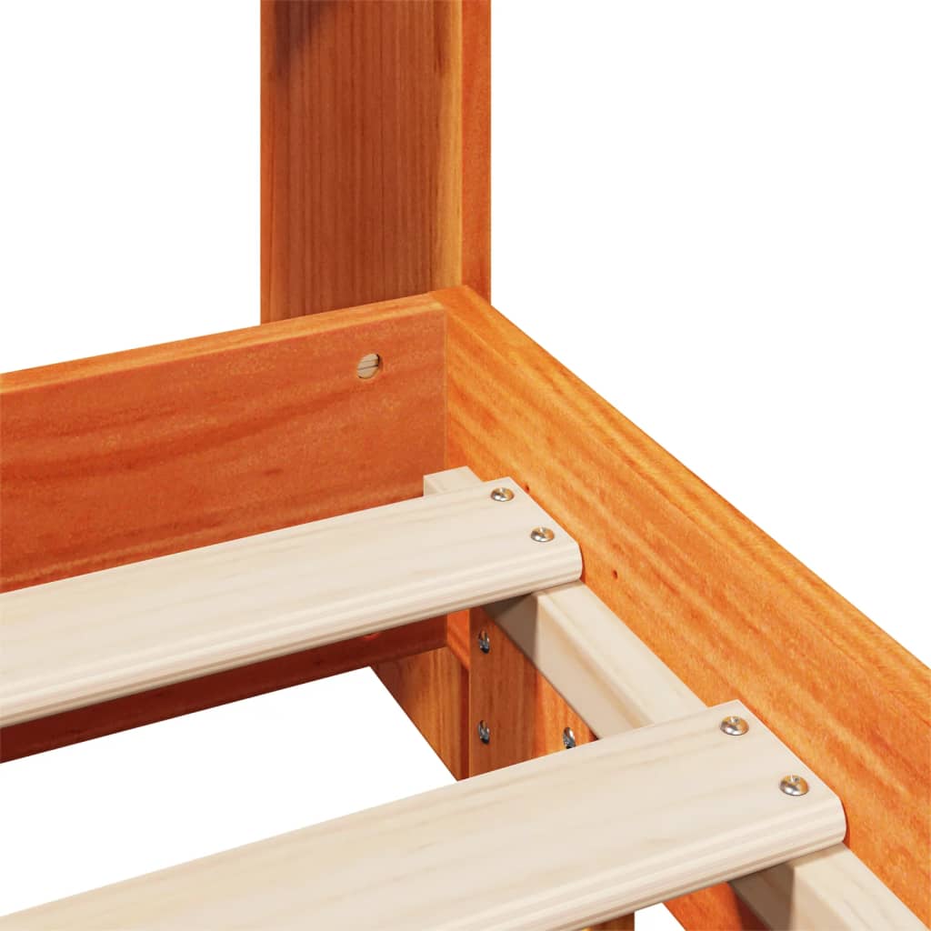 vidaXL Lit en bois massif sans matelas Marron ciré 200x200 Bois de pin