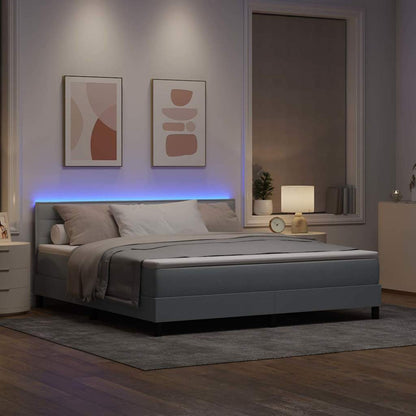 Boxspringbett mit Matratze mit LED Hellgrau 180 x 200 cm Stoff