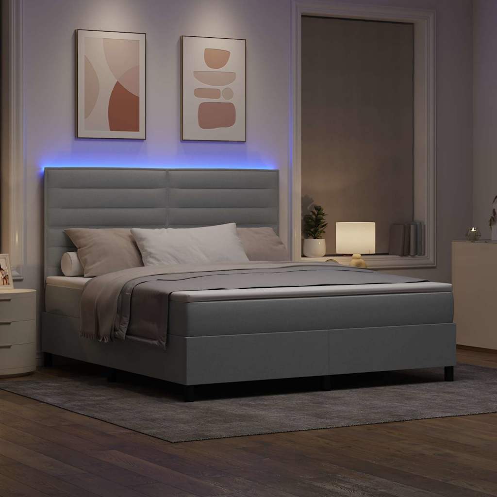 Boxspringbett mit Matratze mit LED Hellgrau 180 x 200 cm Stoff