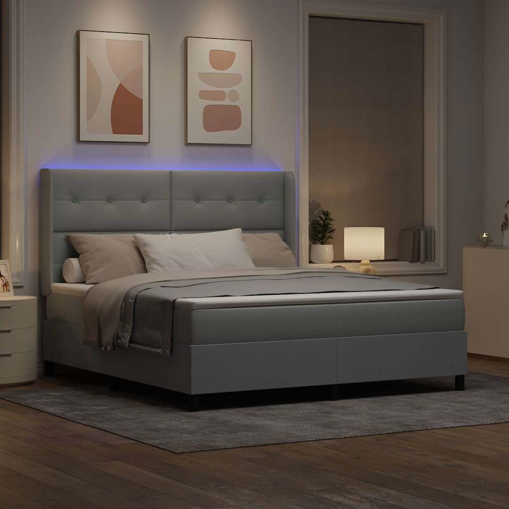 LED Boxspringbett mit Matratze Hellgrau 180 x 200 cm Stoff