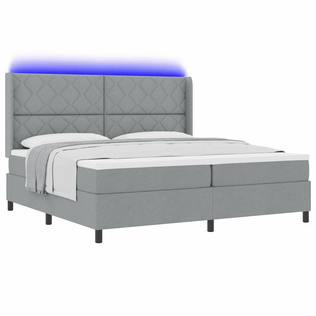 LED Boxspringbett mit Matratze Hellgrau 200 x 200 cm Stoff