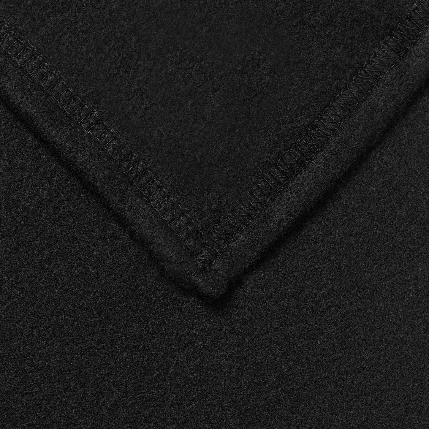 Überwurfdecke Schwarz 240 x 220 cm Fleece