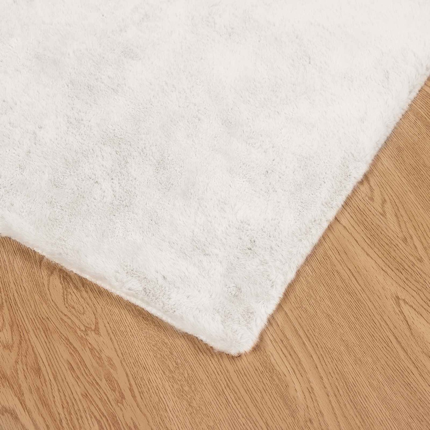 Rutschfester Kunstfellteppich Olite Creme 140 x 200 cm