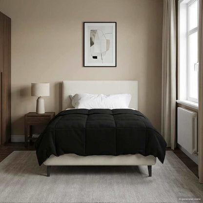 Ganzjahresbettdecke Gepolstert Schwarz 140 x 200 cm Mikrofaser