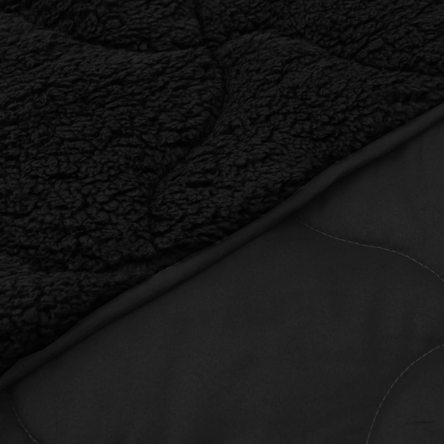 Sommerdecke Schwarz 140 x 200 cm Mikrofaser und Teddy-Fleece