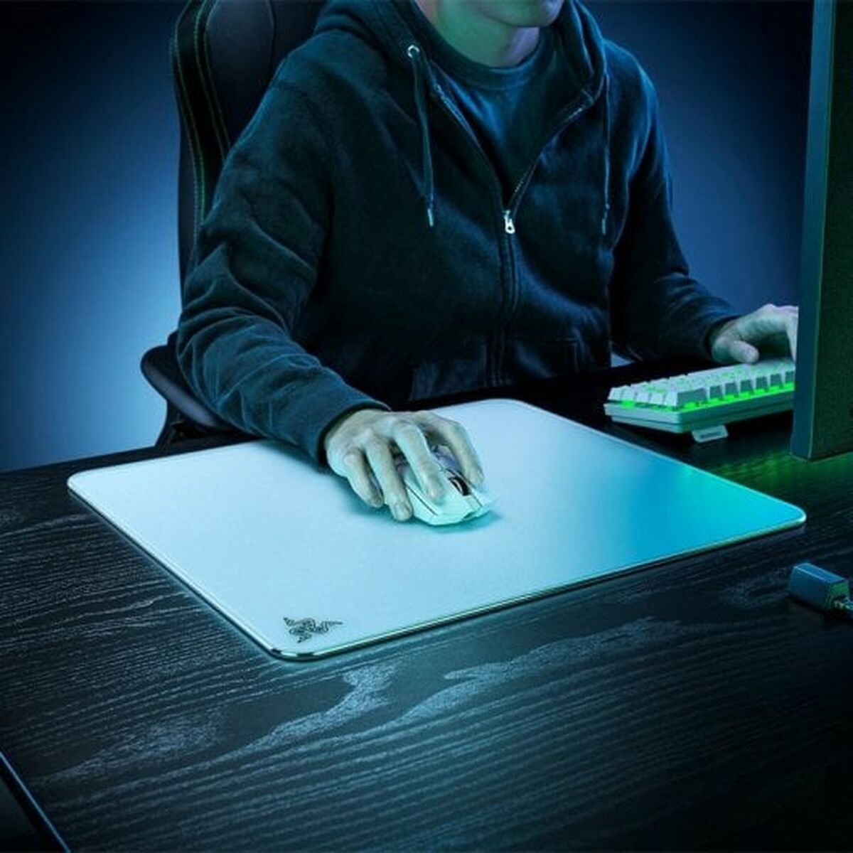 V4HE1DFAFA832E99043C721D4DE9F2D0570R4618806P3