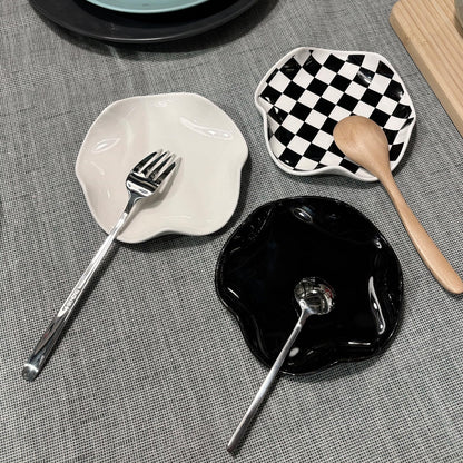 SVLX YIXVN Spoon Rest for Stove Top, 5.3 Inch Ceramic Spoon Holder for Kitchen Counter, Coffee Ladle Holder, Utensil Rest for Cooking, Housewarming Gifts (Black)