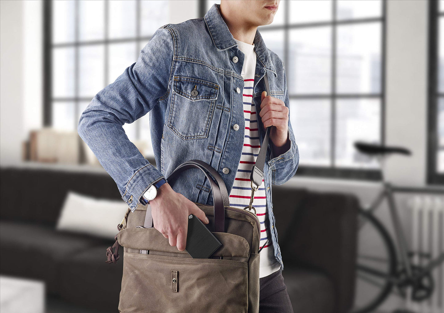 Seagate One Touch, 1 TB, Hardwareverschlüsselung mit Passwortschutz, Tragbare externe Festplatte, PC, Notebook &amp; Mac, USB 3.0, Schwarz (STKY1000400) (Generalüberholt) 